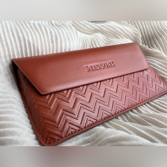 MISSONI brown leather chevron pattern sunglasses case - Picture 1 of 4
